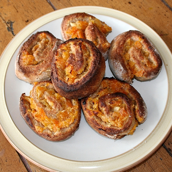 Chelsea buns with apricots and wholemeal